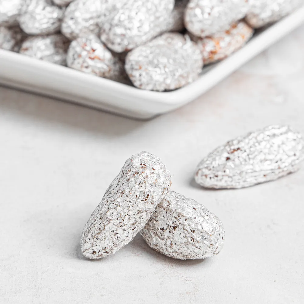 Dried Dates Silver Coated (Nar Chuara)