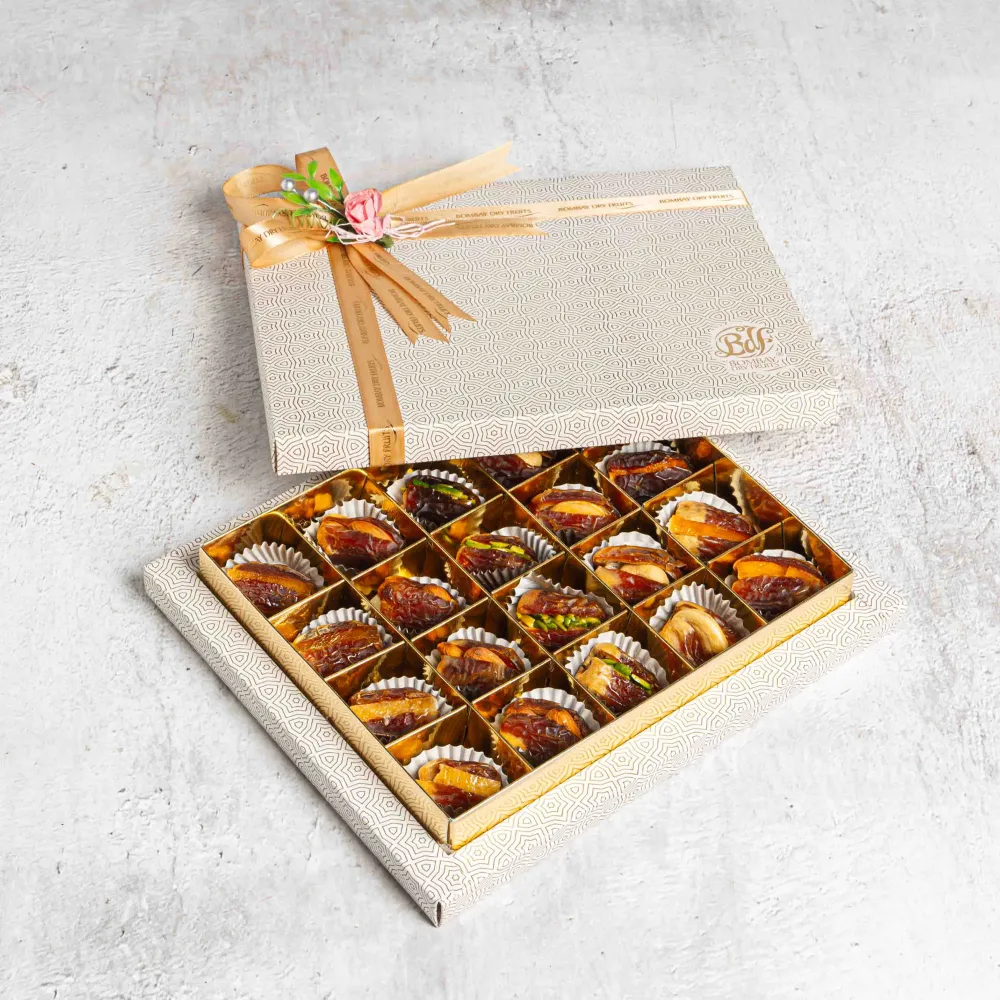 Classic Essential Dates Box (Filled) - 20Pcs - Cream