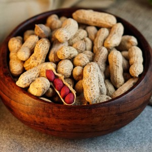 Peanuts With Shell